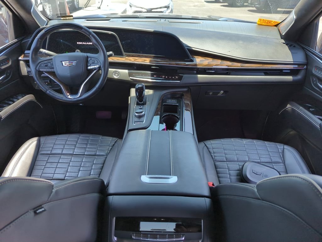 Used 2023 Black Cadillac Sport Platinum image 3
