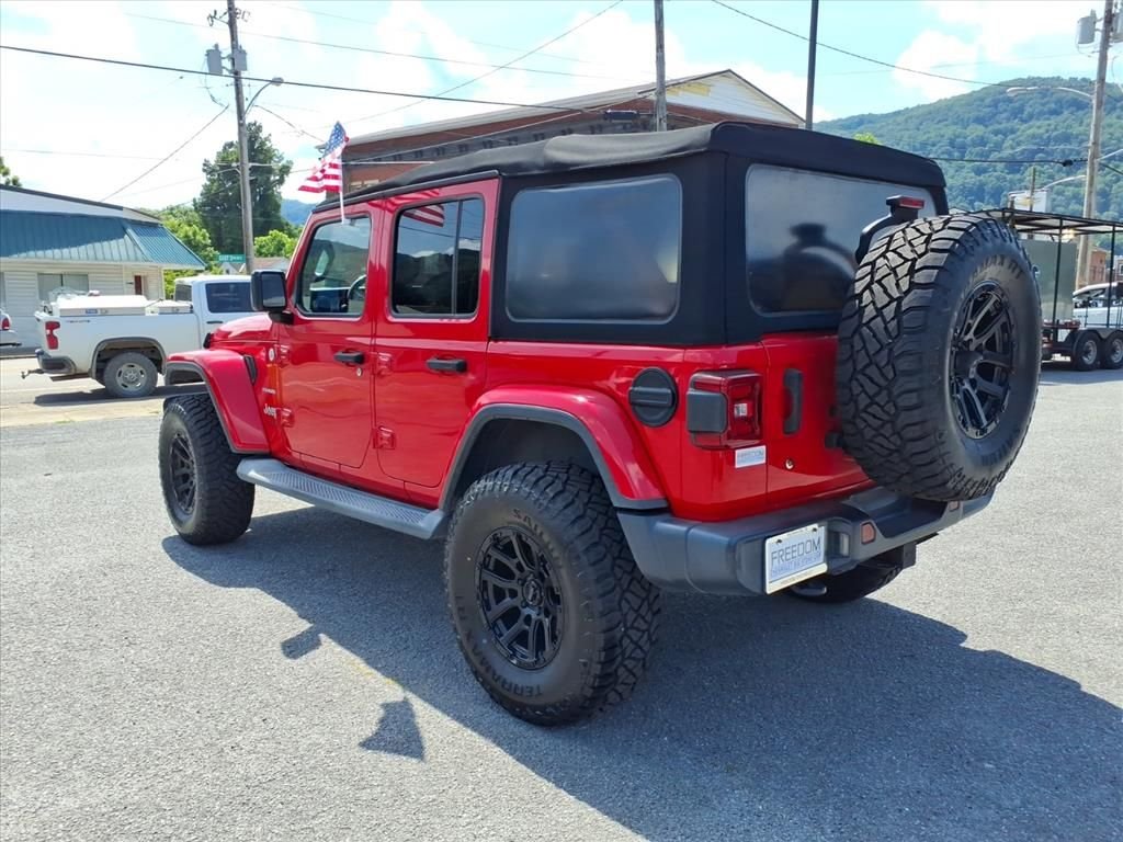 Used 2018 Red Jeep Unlimited Sahara image 3