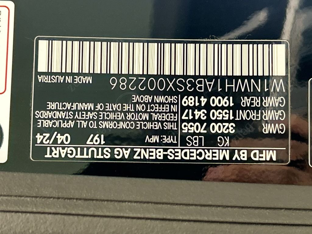 Used 2025  Mercedes-Benz G 550 image 34