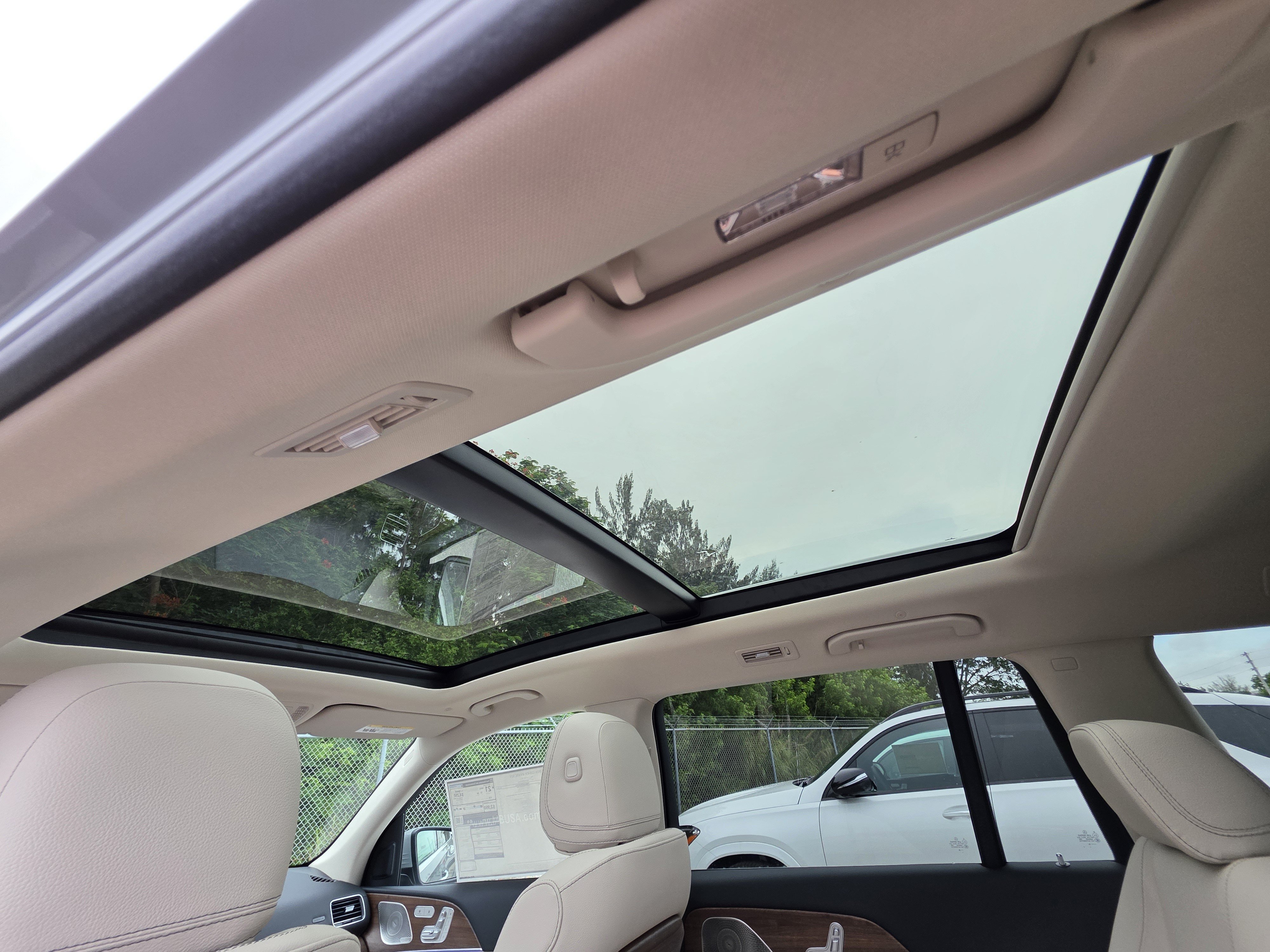 New 2026 MANUFAKTUR Alpine Grey Mercedes-Benz GLS 450 image 36