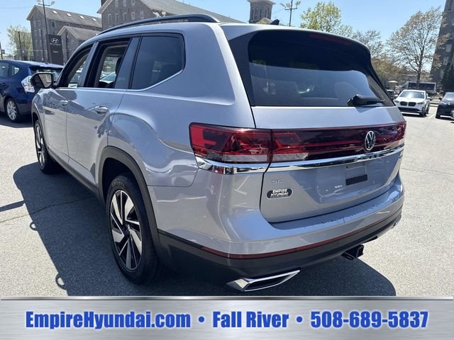 2024 Volkswagen Atlas SE w/Tech - Photo 10