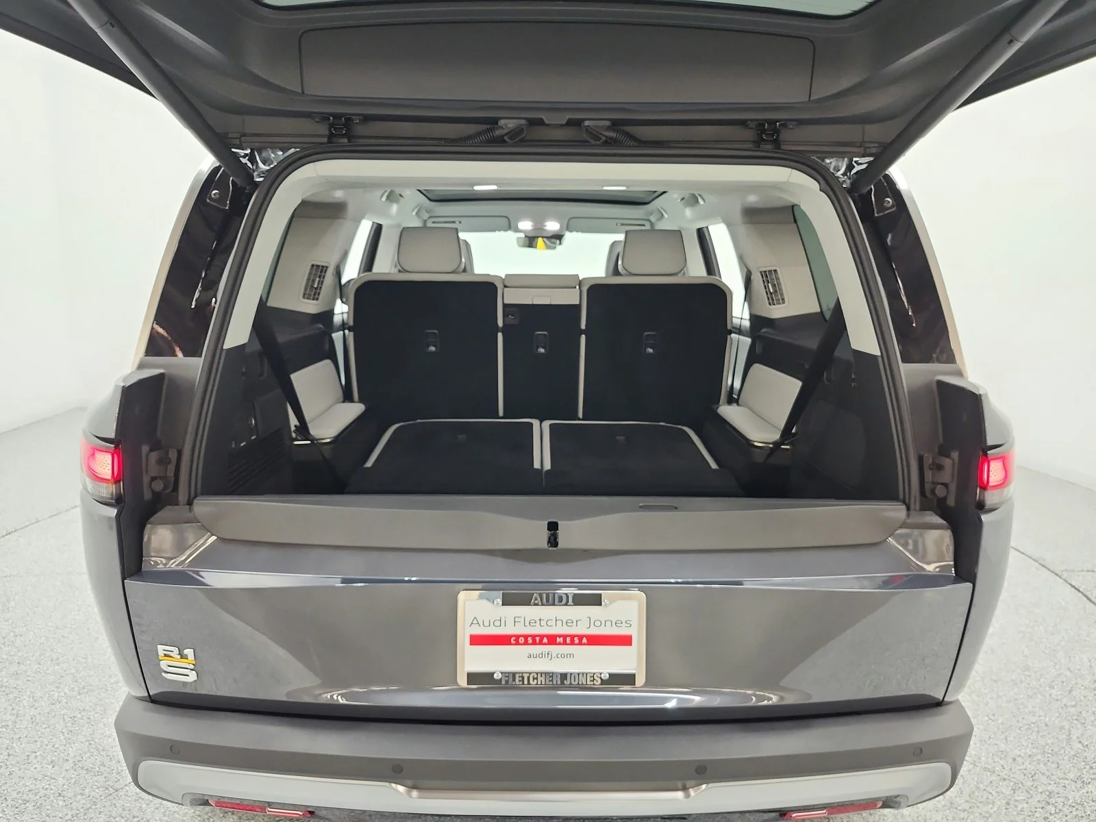 Used 2024 El Cap Granite Rivian Adventure image 28