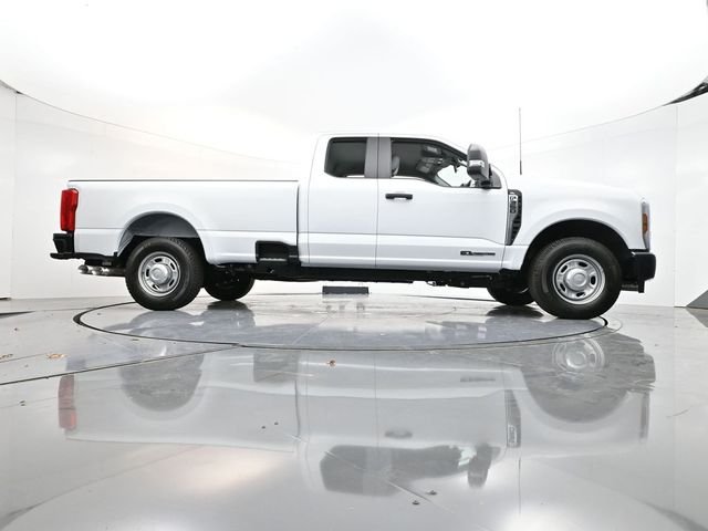 New 2026 Oxford White Ford F-350® XL image 74