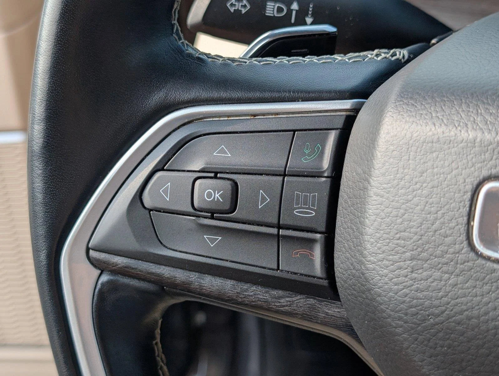 Used 2021 Baltic Gray Metallic Clearcoat Jeep Limited image 30