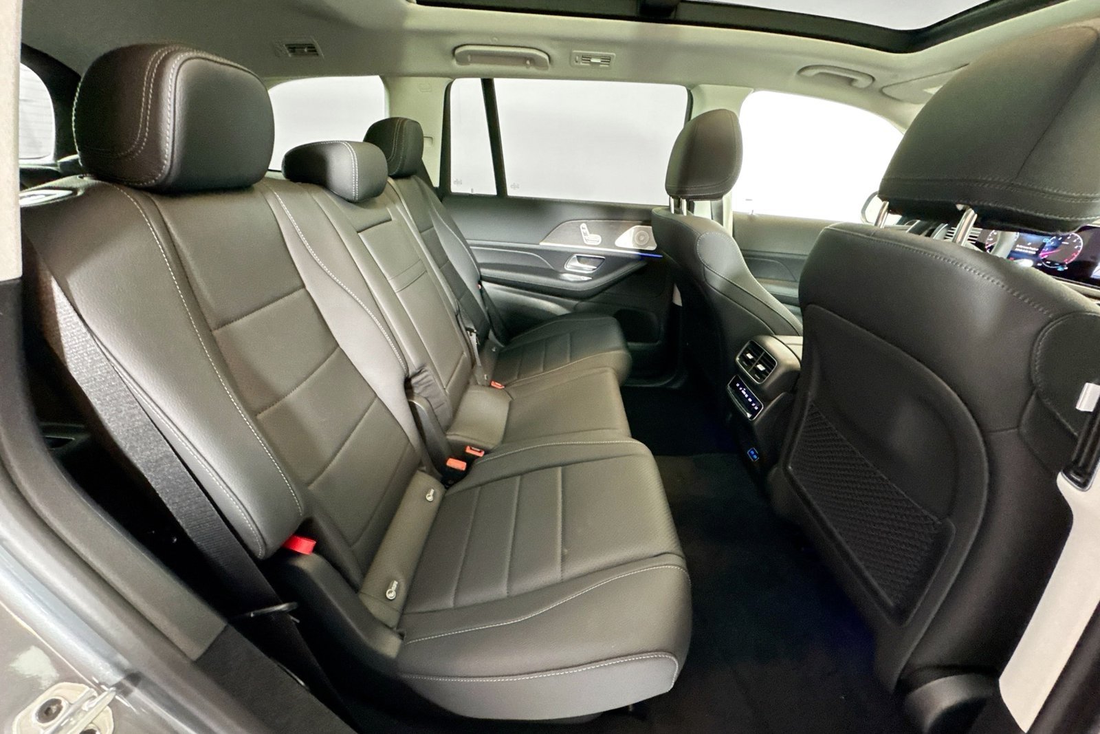 New 2026 Selenite Grey Metallic Mercedes-Benz GLS 450 image 26