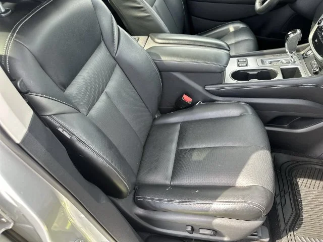 Used 2024 Silver Nissan SL image 35