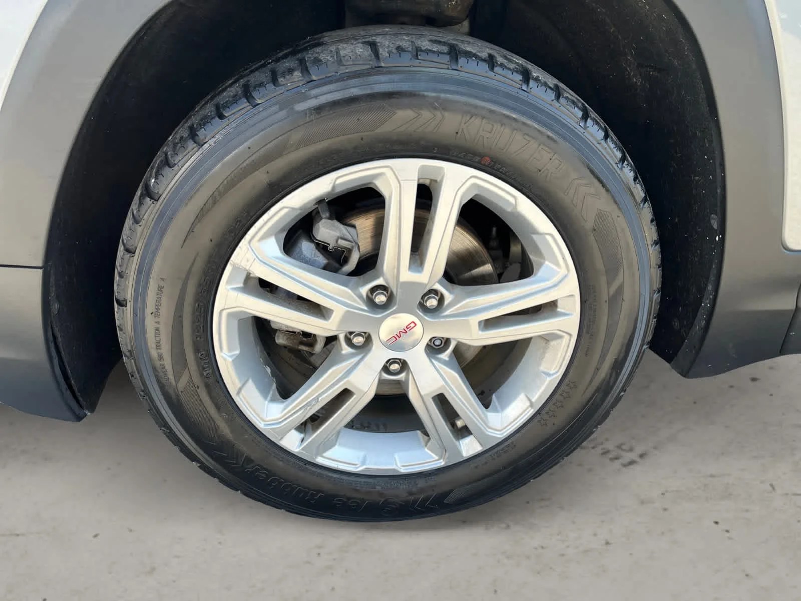 Used 2018 Satin Steel Metallic GMC SLE image 9