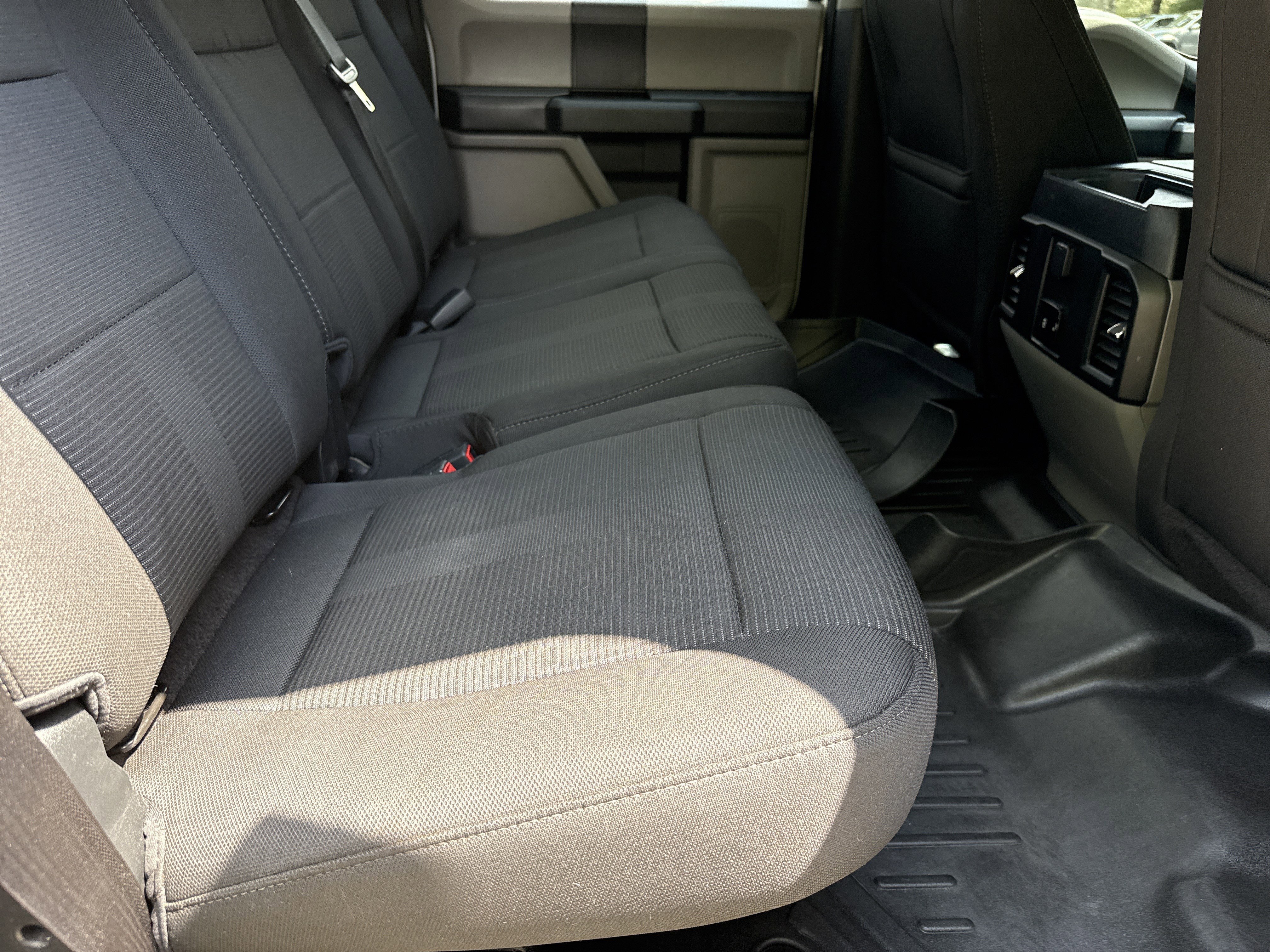 Used 2018 Oxford White Ford XL image 15