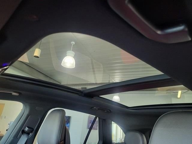 Used 2026 Silver Mercedes-Benz GLC 300 image 14