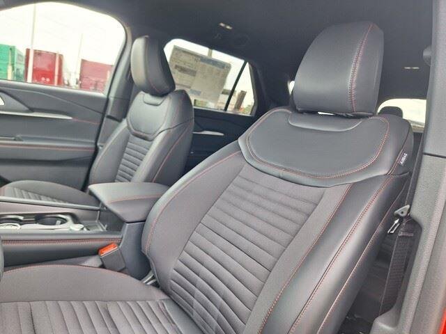 New 2026 Rapid Red Metallic Tinted Clearcoat Ford ST-Line image 11