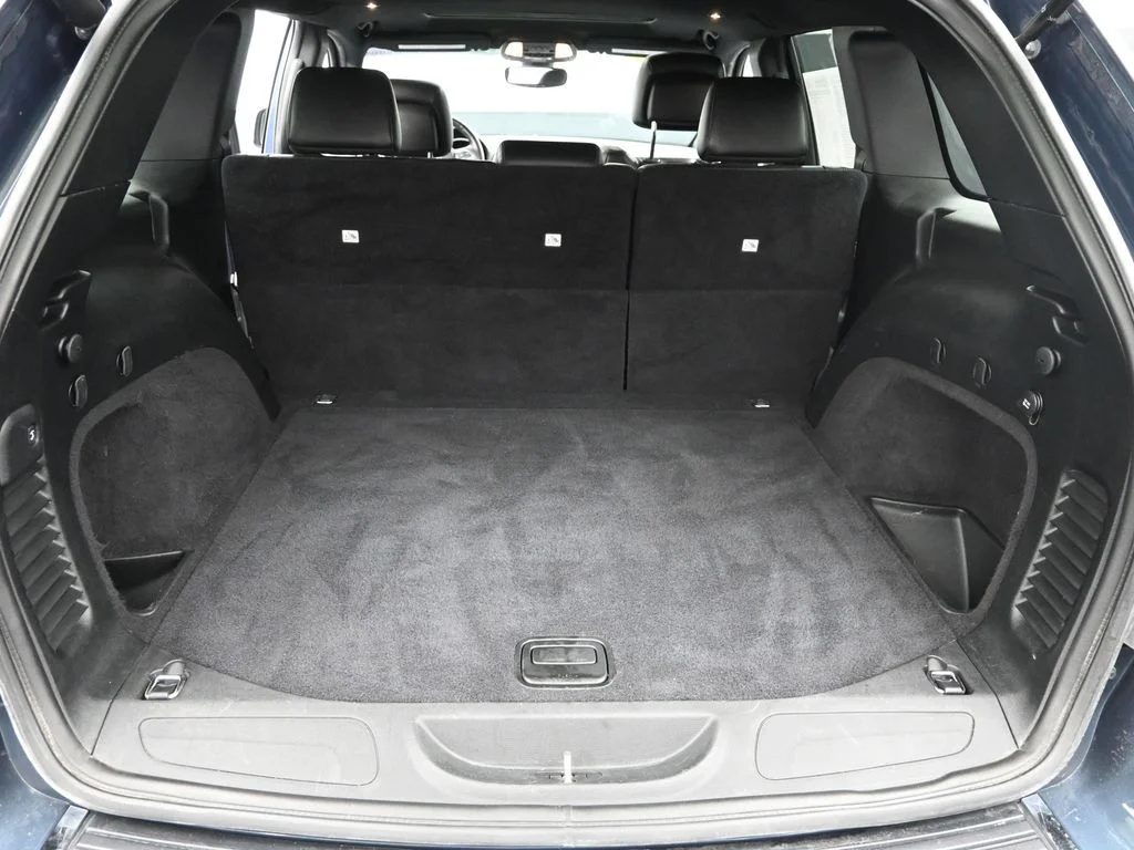 Used 2020 Blue Jeep Limited image 11