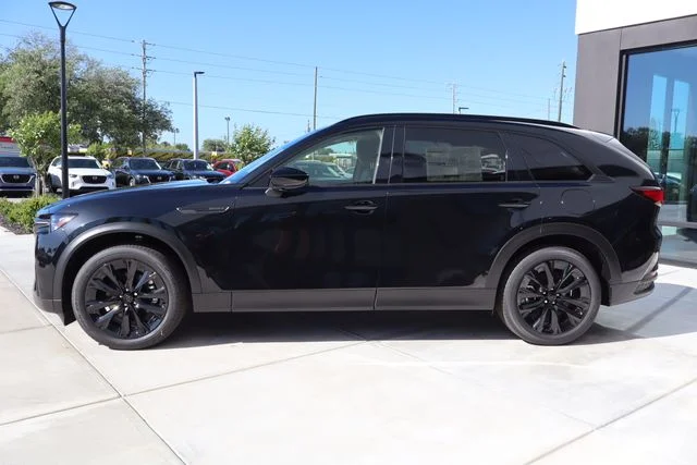 2026 Mazda CX-90 Premium Package - Photo 7