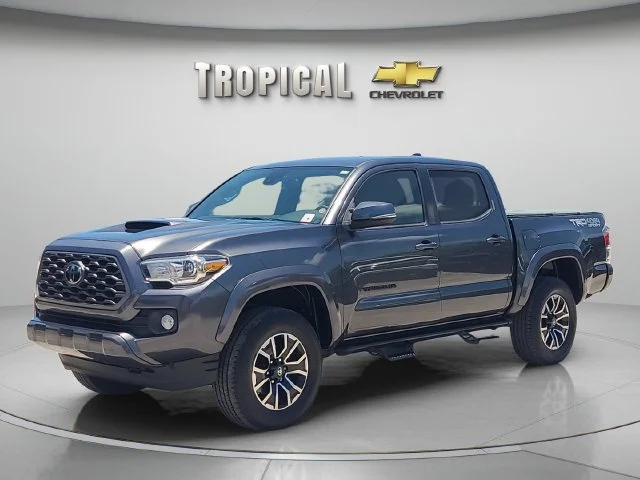 Used 2020 Gray Toyota SR5 image 1