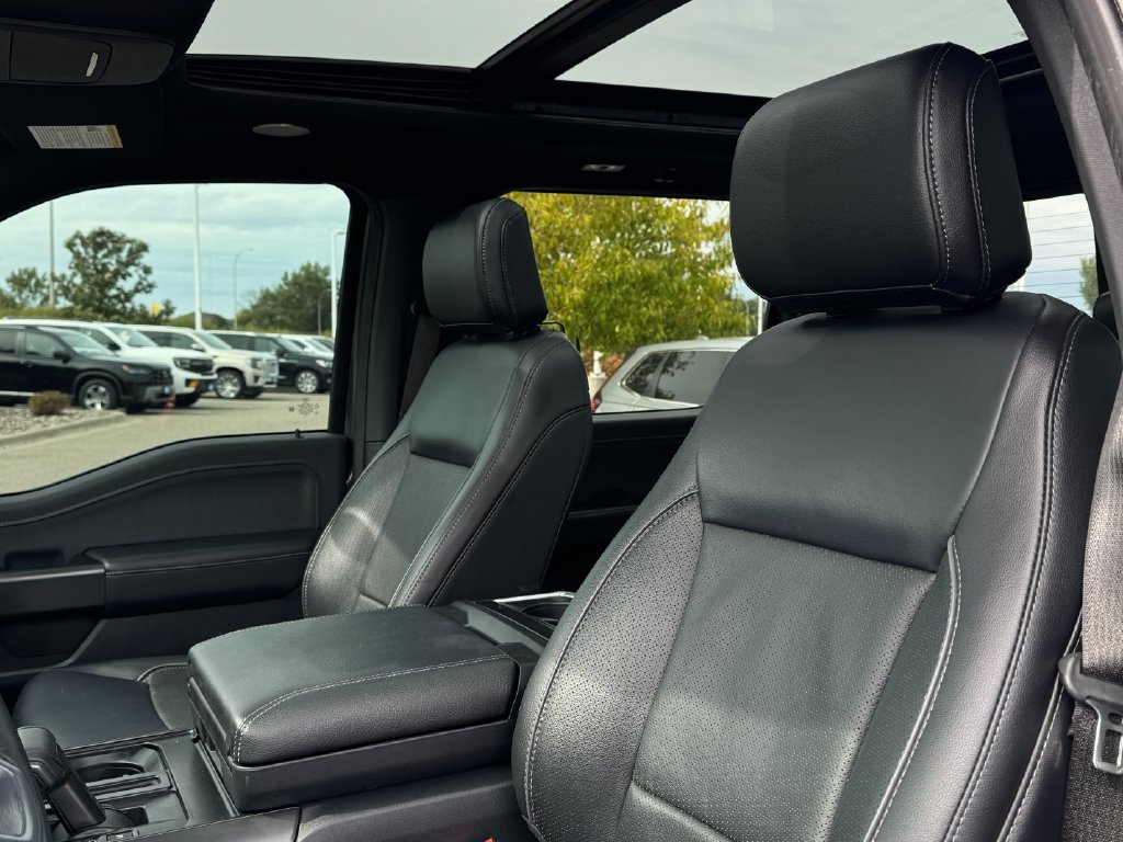 Used 2024 Carbonized Gray Metallic Ford Lariat image 13