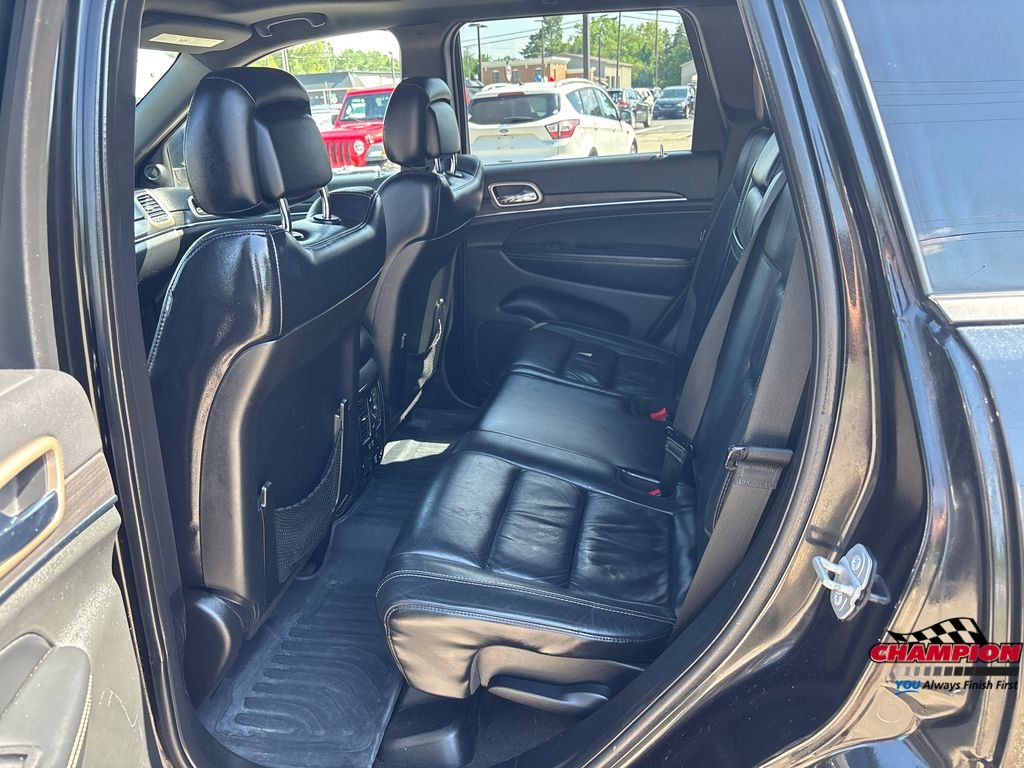 Used 2015 Black Jeep Limited image 23
