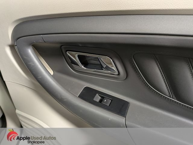 Used 2010 White Ford SEL image 33