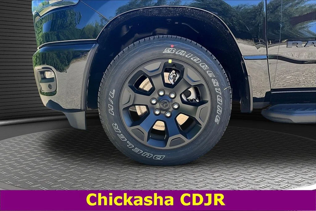 New 2026 Diamond Black Crystal Pearl-Coat Exterior Paint RAM Express image 10