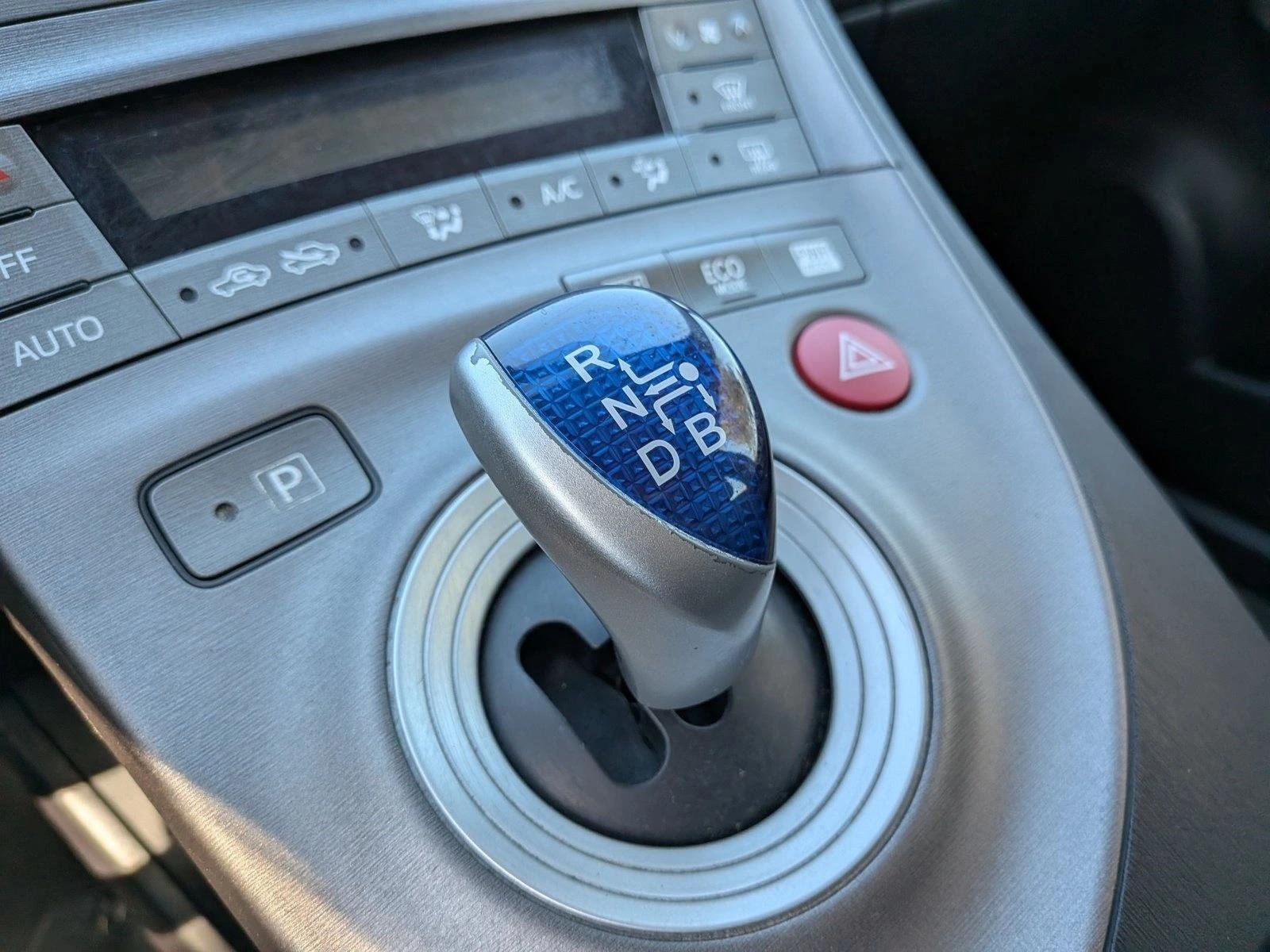 Used 2015 Winter Gray Metallic Toyota Two image 15