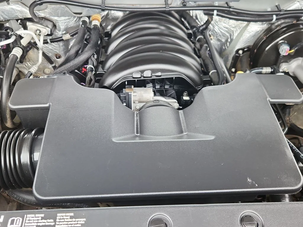 Used 2018 Silver Chevrolet LTZ image 18
