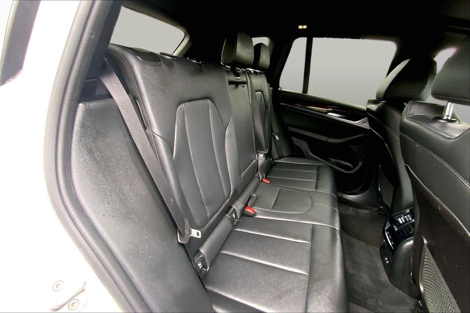 Used 2020 Alpine White BMW xDrive30i image 19
