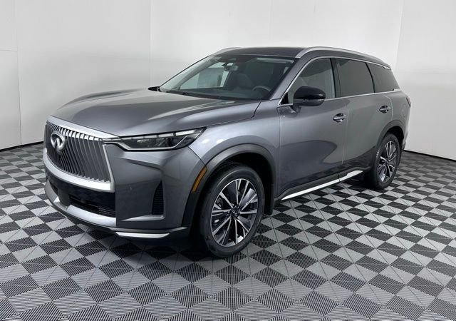 Certified Used 2026 Gray INFINITI LUXE image 3