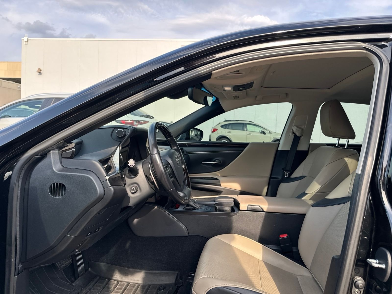 Used 2020 Black Lexus 350 image 9