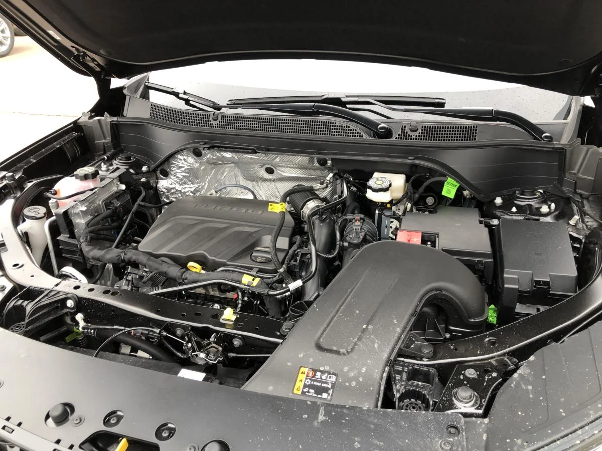 New 2026 Black Chevrolet Fwd 4dr 2rs image 20