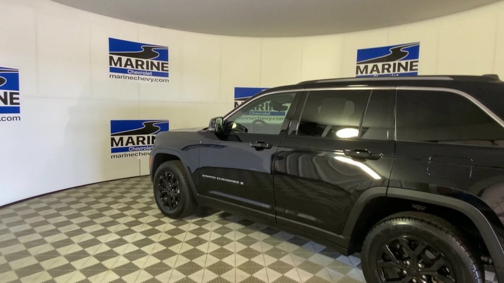 Used 2024 Black Jeep Limited 4x2 image 8
