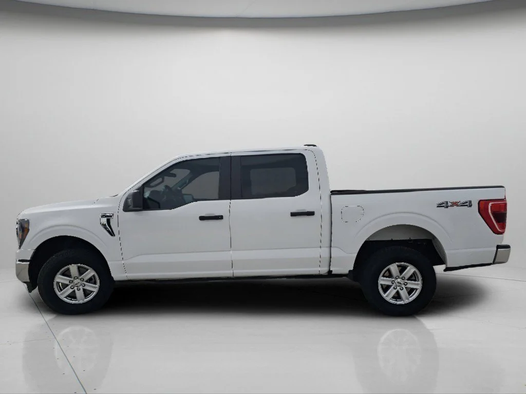 Used 2023 White Ford XLT image 22