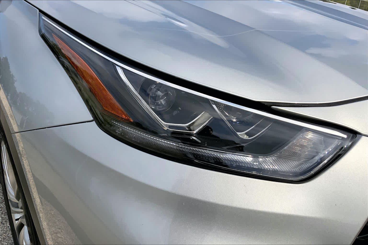 Used 2025 Celestial Silver Metallic Toyota Hybrid Platinum image 27