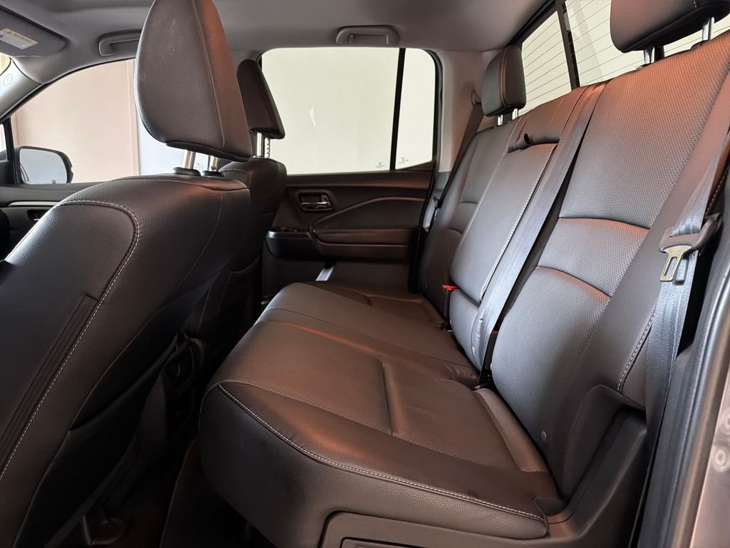 Used 2023 Modern Steel Metallic Honda RTL image 28