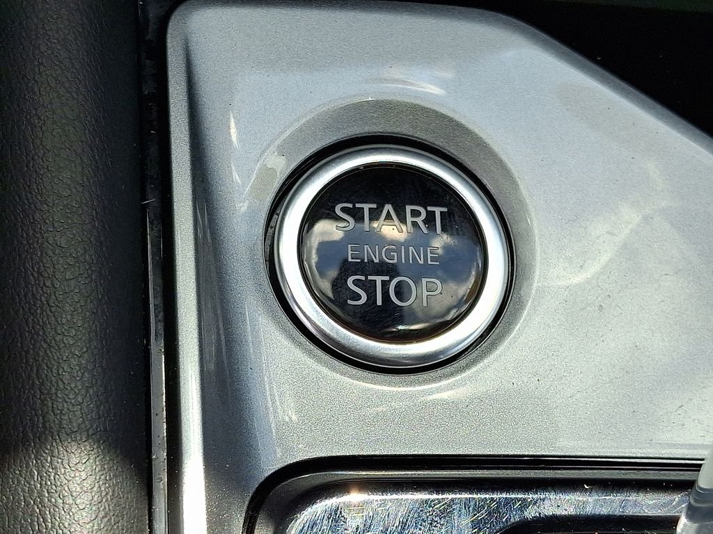 Used 2023 White Nissan 2.5 SV image 24
