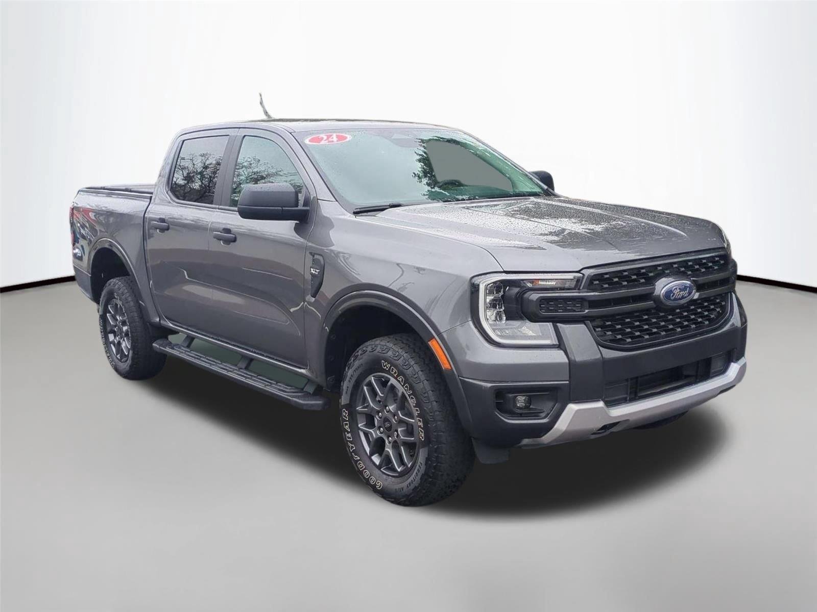 Used 2024 Carbonized Gray Metallic Ford XLT image 7