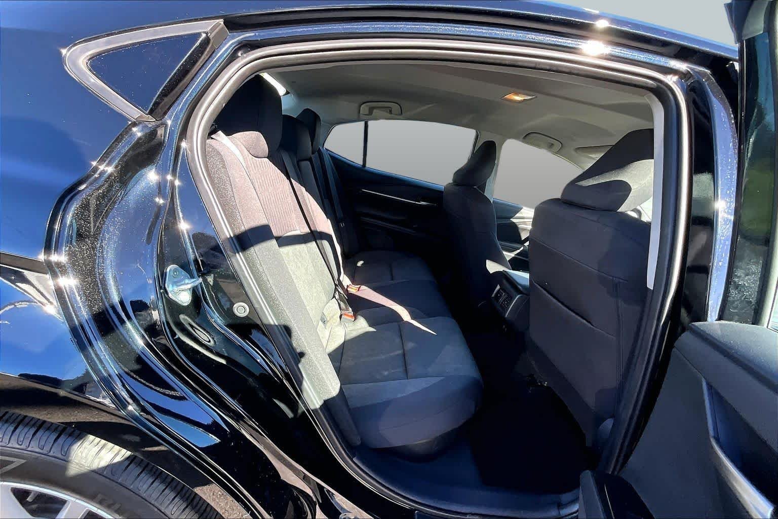 Used 2025 Midnight Black Metallic Toyota LE image 21