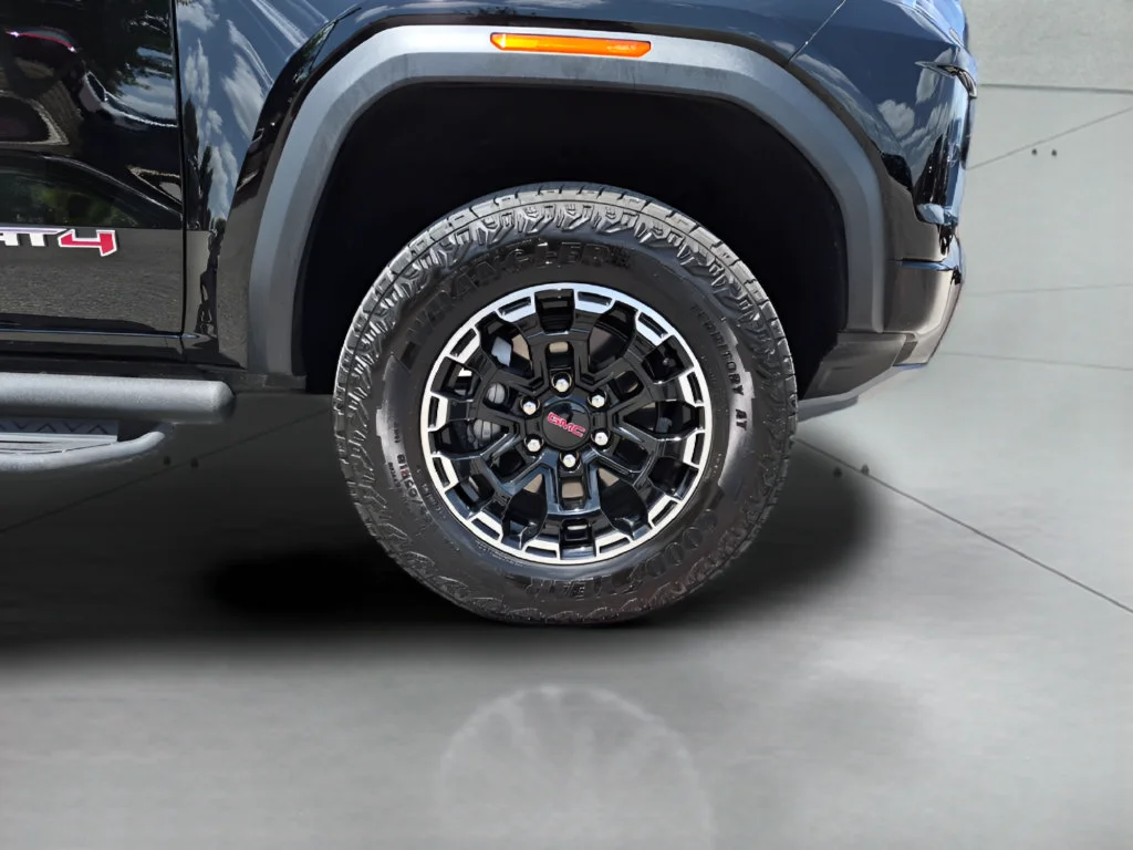 Used 2026 Onyx Black GMC AT4 image 16