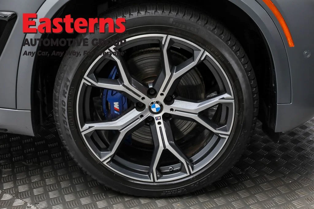 Used 2025 Gray BMW xDrive40i image 32
