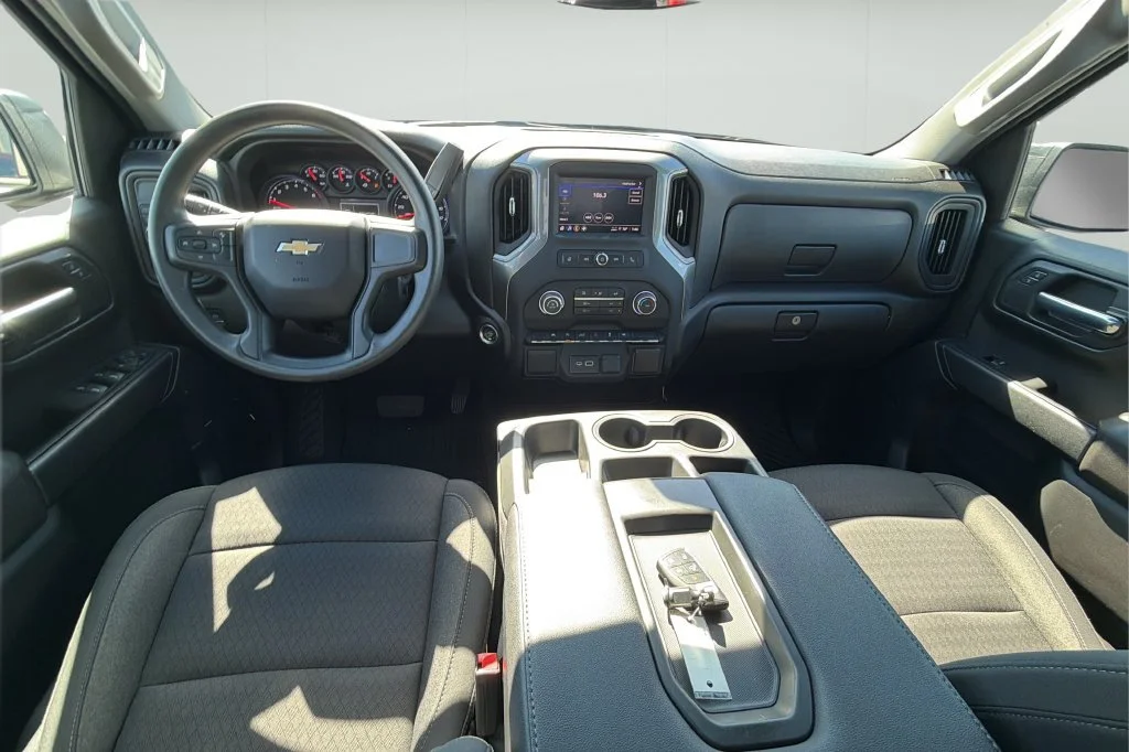 Used 2023 STERLING GRAY METALLIC Chevrolet Custom image 20