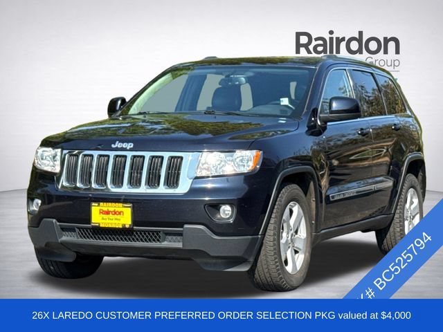 Used 2011 Blackberry Pearlcoat Jeep Laredo image 2