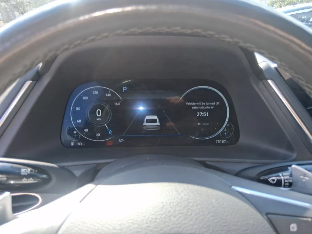 Used 2021 Red Hyundai Limited image 11