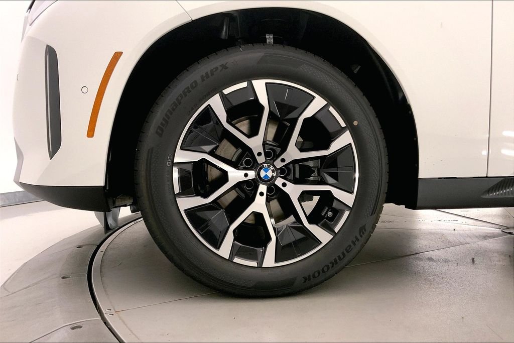 Used 2026 Alpine White BMW  image 9