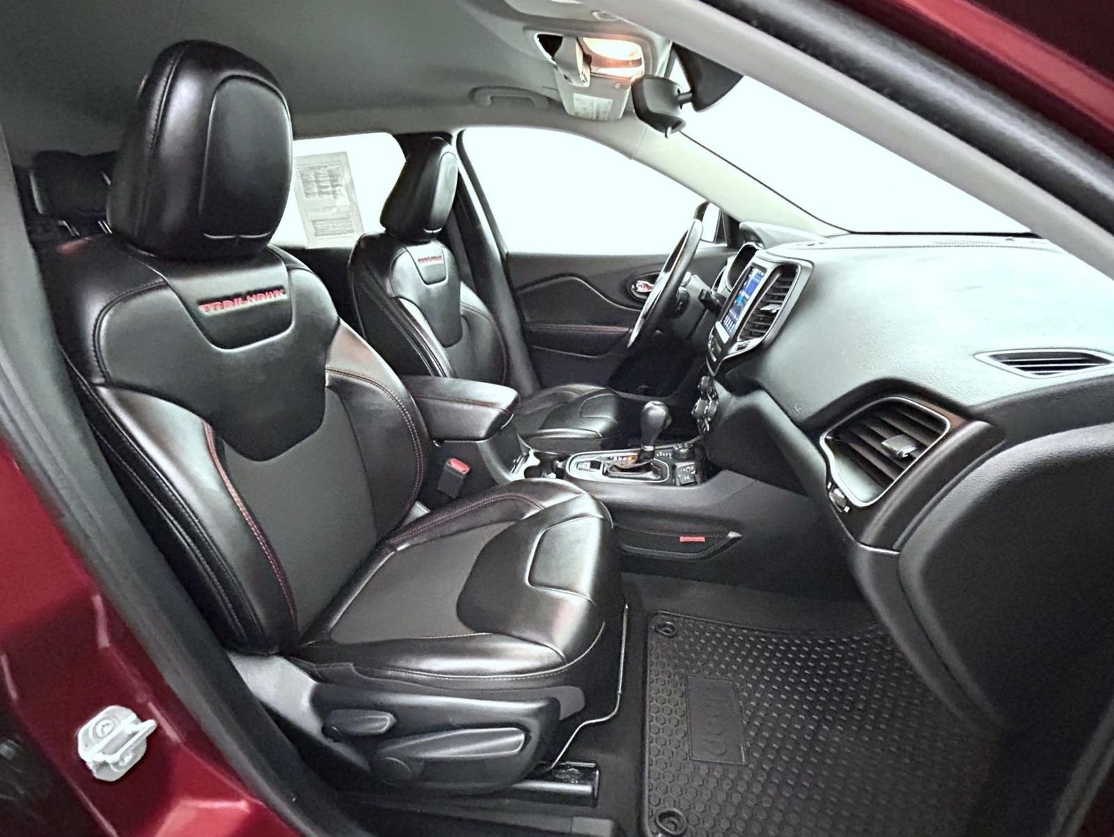 Used 2020 Red Jeep Trailhawk image 15