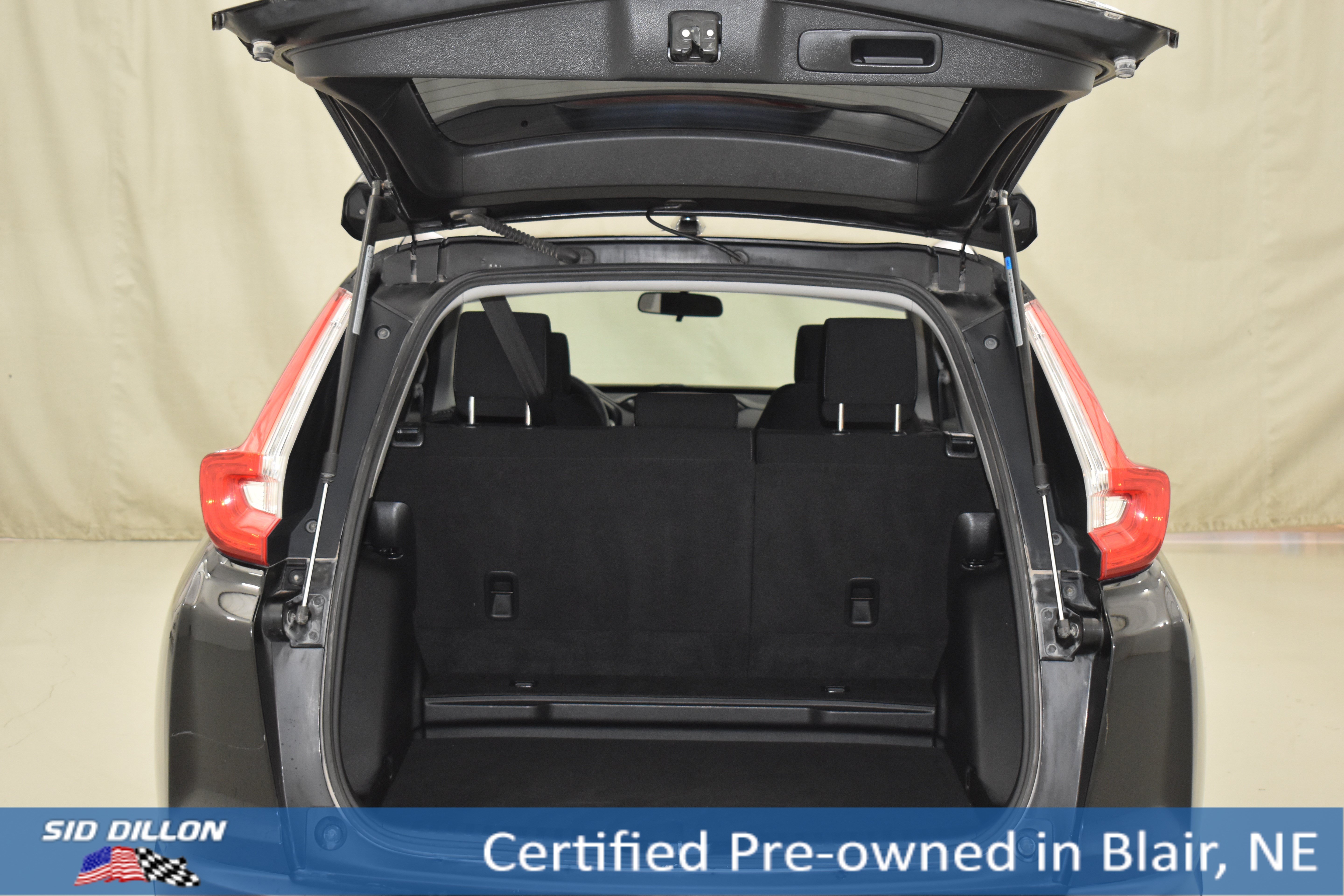 Used 2017 Crystal Black Pearl Honda LX image 9