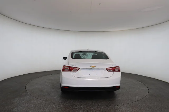 Used 2021 White Chevrolet LT image 14