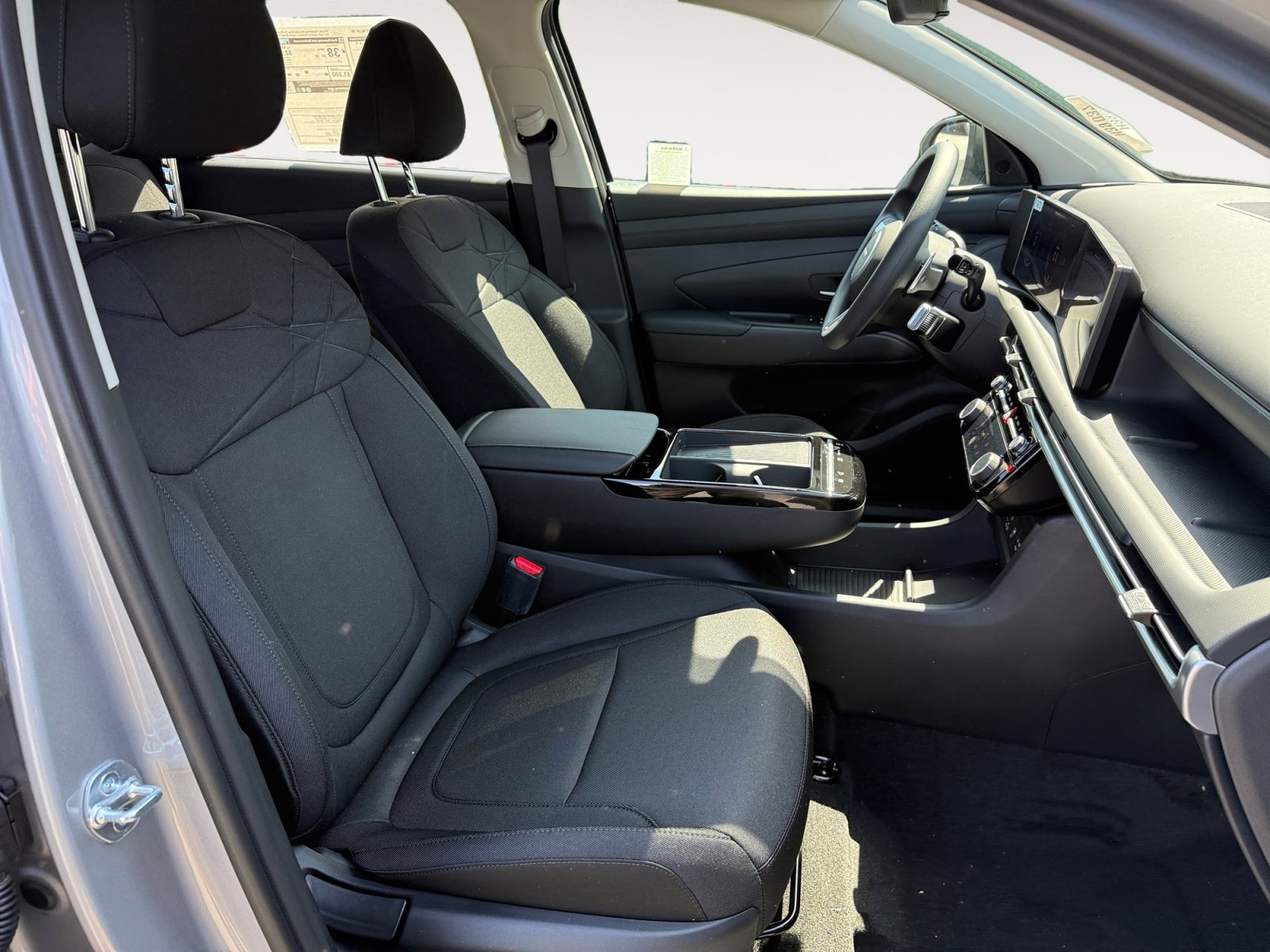 New 2026 Shimmering Silver Hyundai Blue SE image 19