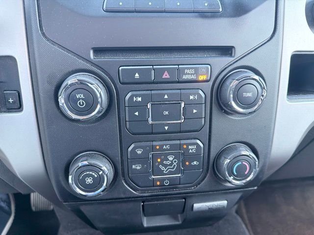 Used 2013 Blue Ford XLT image 21