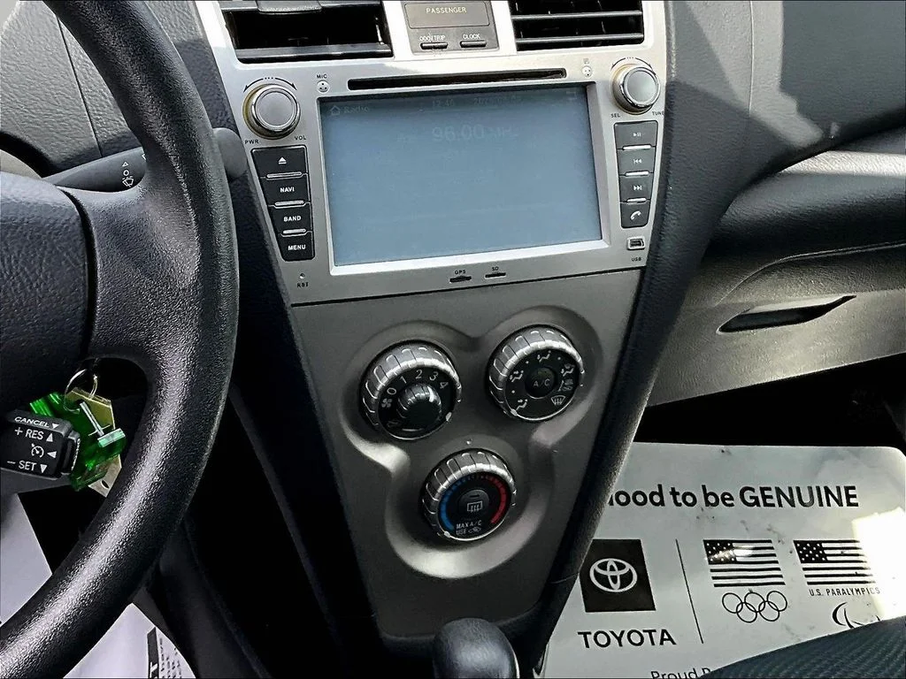 Used 2010 Silver Toyota Base image 9