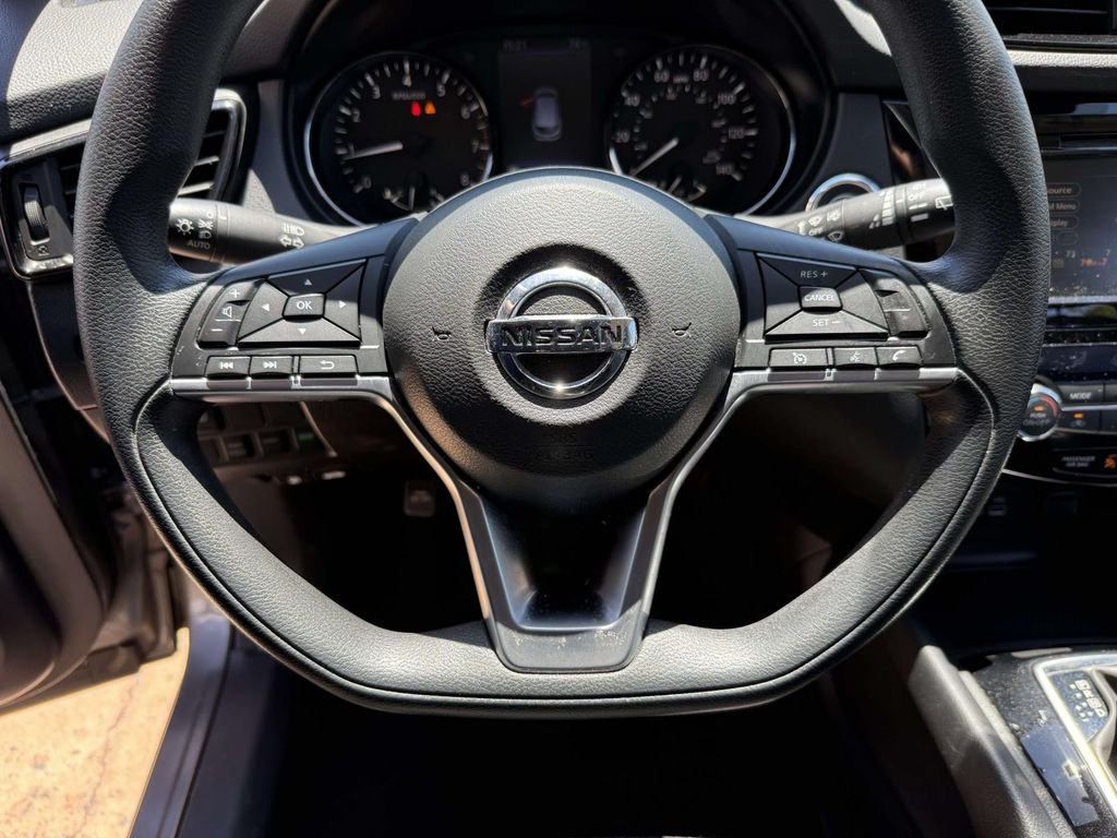 Used 2020 Gray Nissan SV image 19