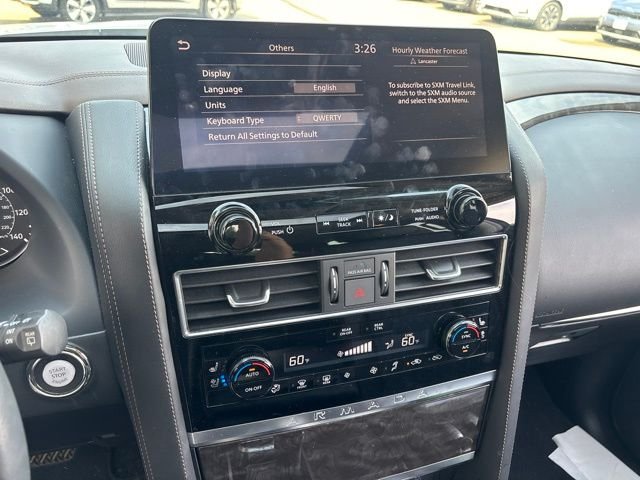 Used 2023 White Nissan Platinum image 19