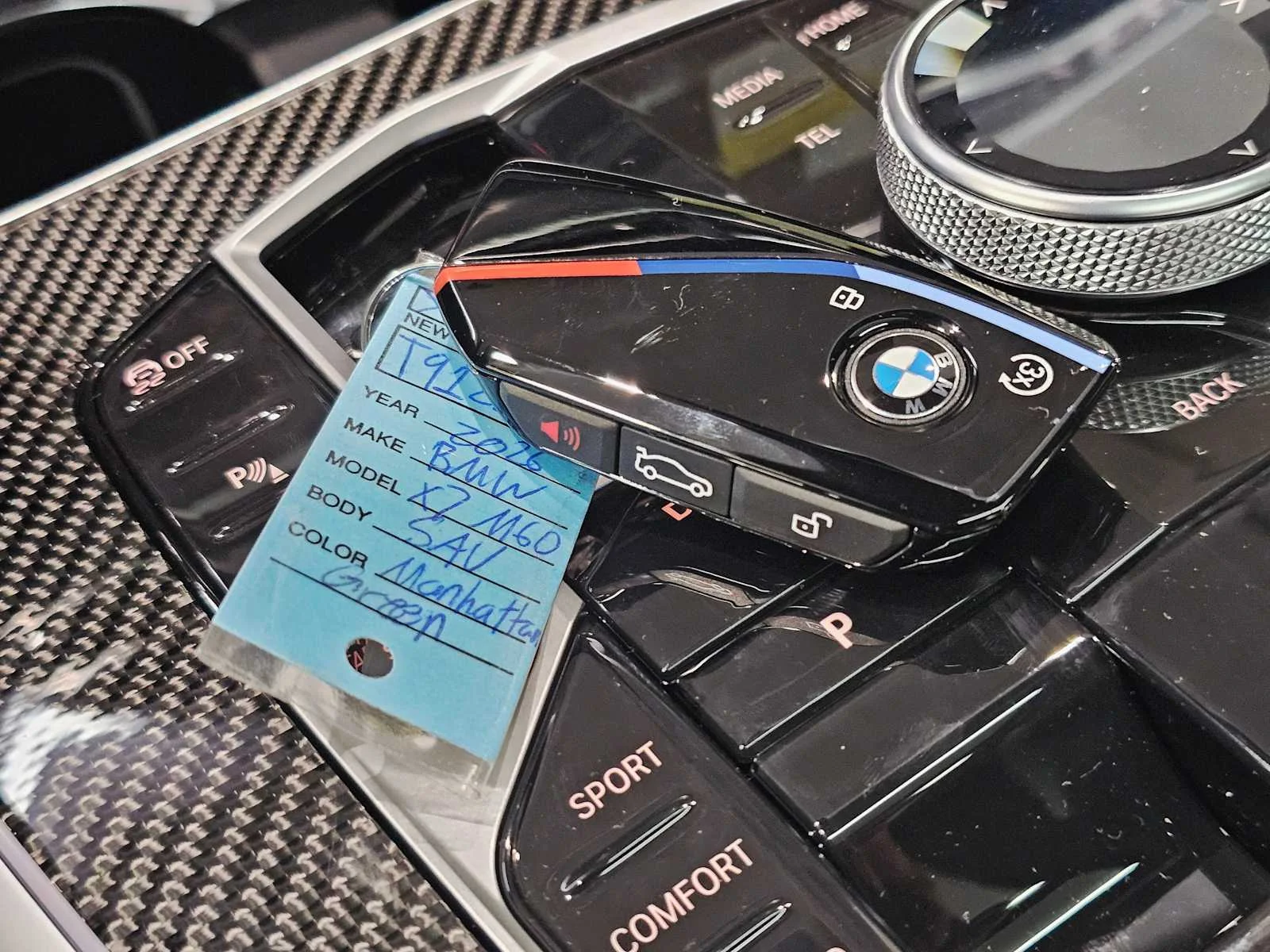2026 BMW X7 M60i - Photo 31