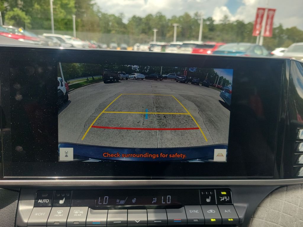 Certified Used 2025  Toyota XLE image 33
